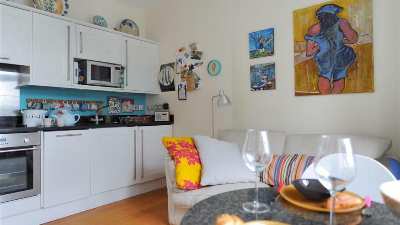 6 Coram Tower Apartment Lyme Regis Exterior photo