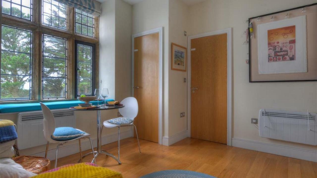 6 Coram Tower Apartment Lyme Regis Exterior photo
